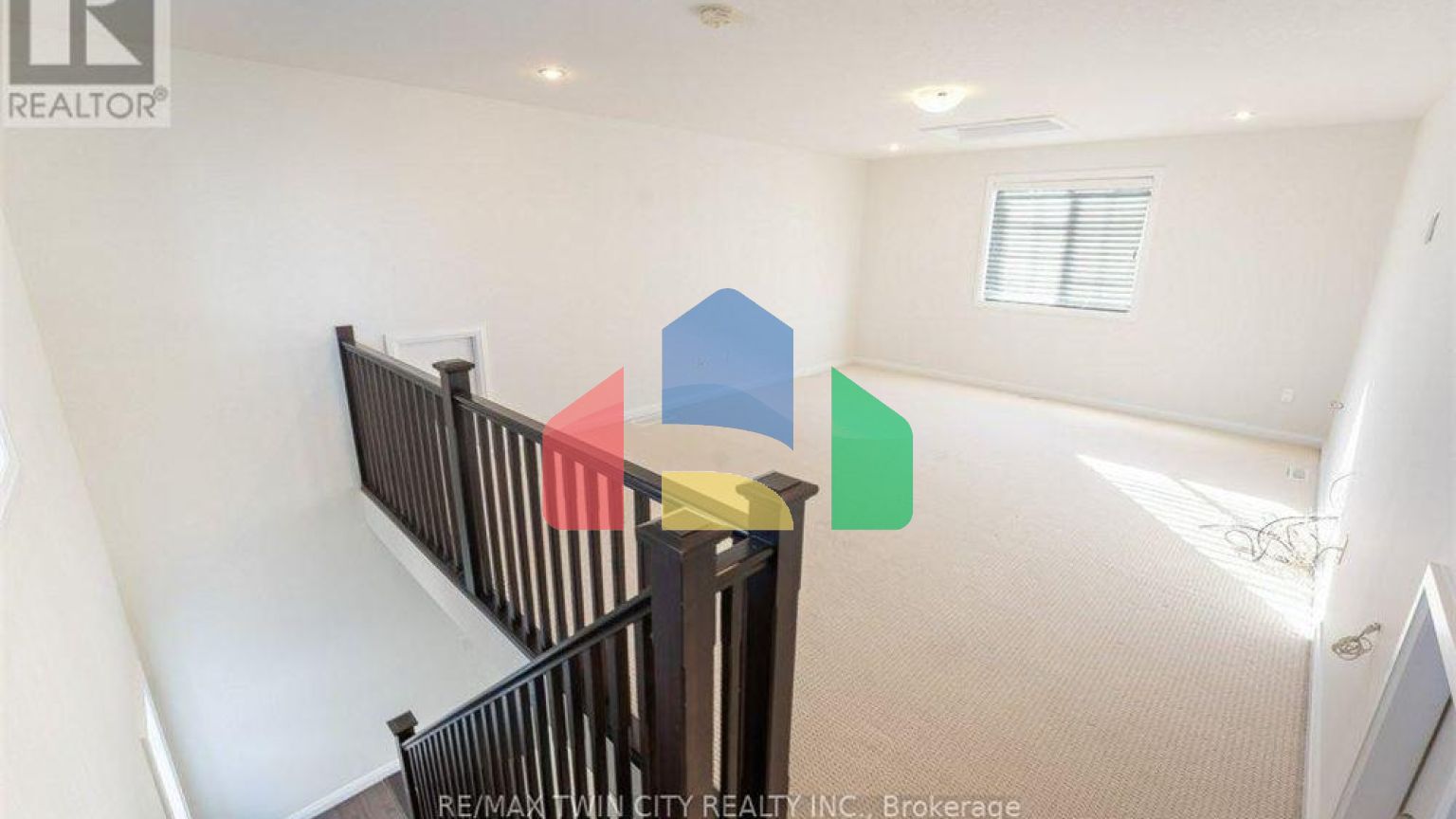 Residential - Single Family Home - Waterloo, Canada - Canada