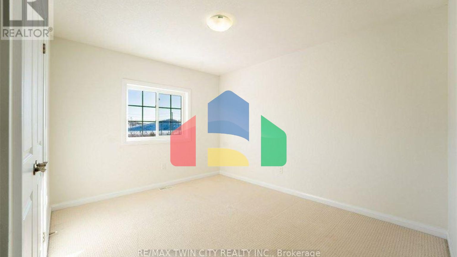 Residential - Single Family Home - Waterloo, Canada - Canada