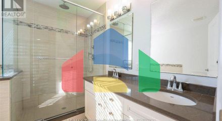 Residential - Single Family Home - Waterloo, Canada - Canada