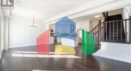 Residential - Single Family Home - Waterloo, Canada - Canada