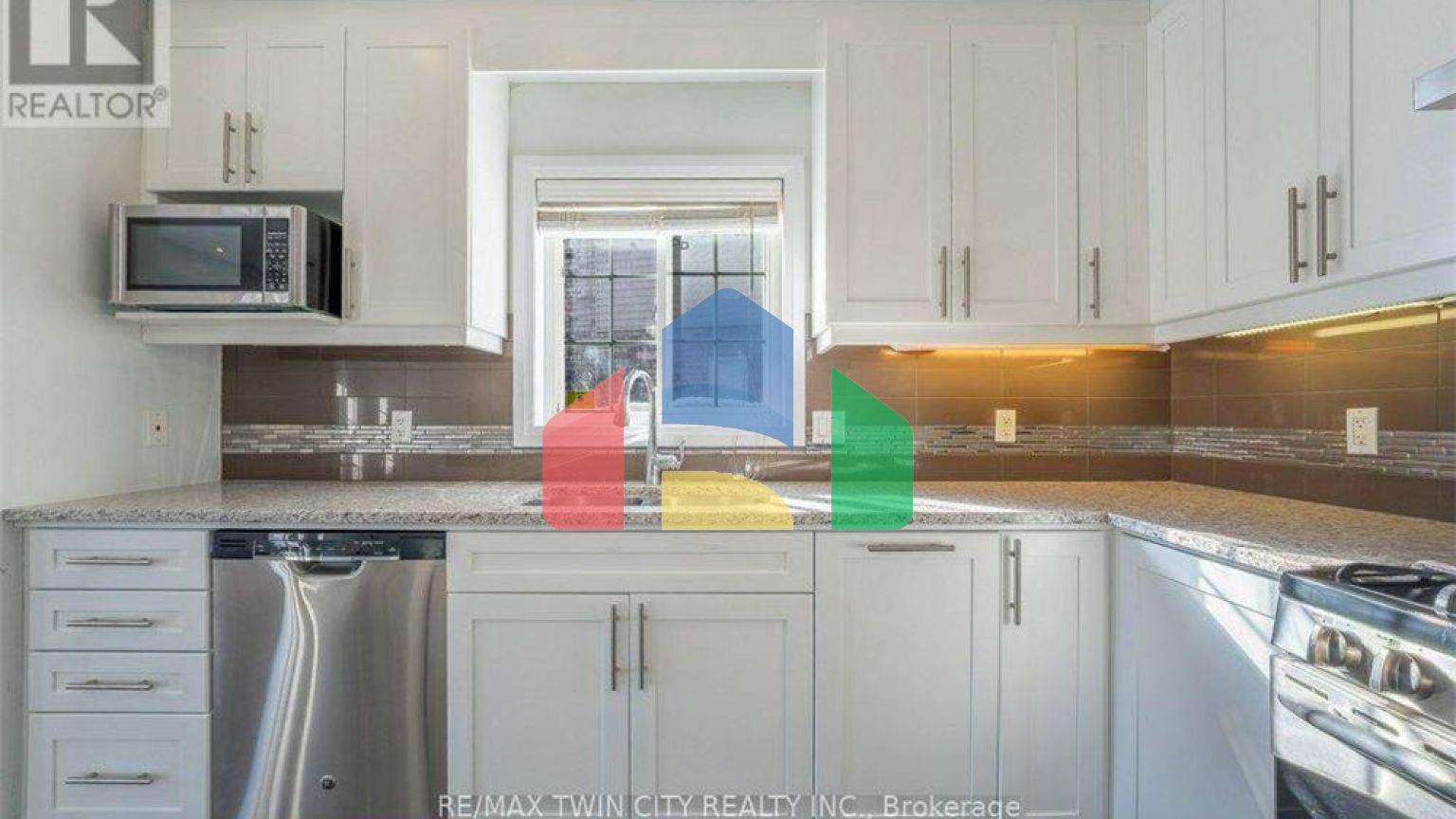 Residential - Single Family Home - Waterloo, Canada - Canada