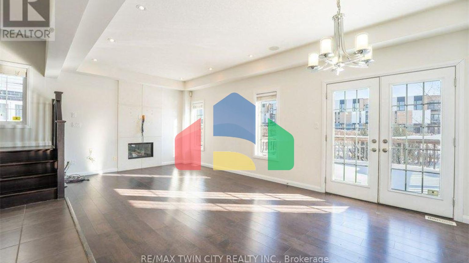 Residential - Single Family Home - Waterloo, Canada - Canada