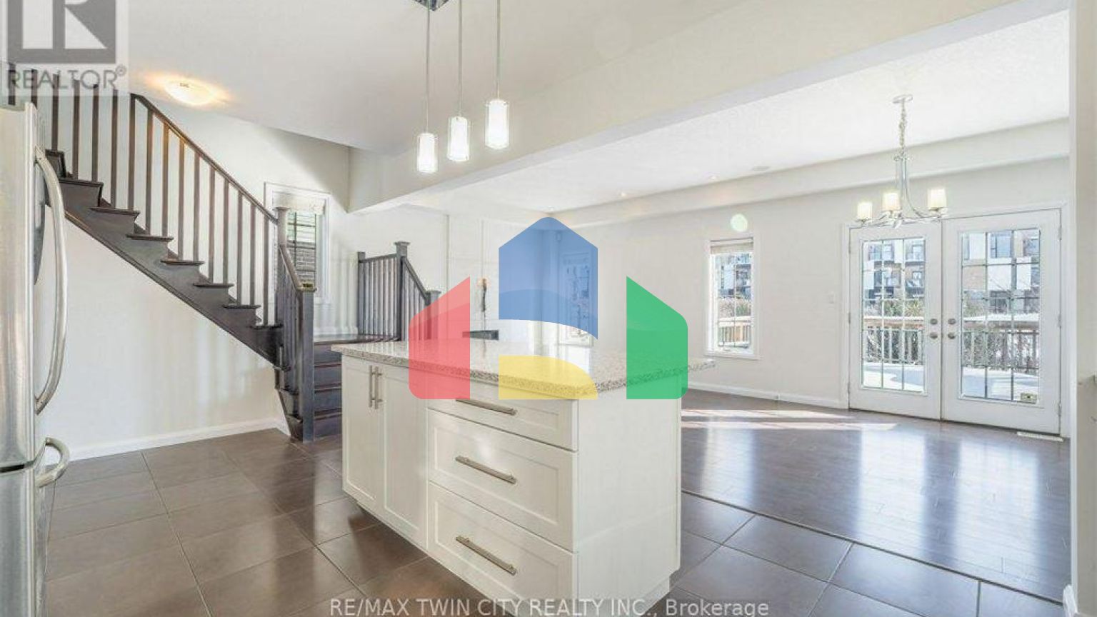 Residential - Single Family Home - Waterloo, Canada - Canada