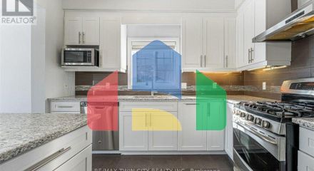 Residential - Single Family Home - Waterloo, Canada - Canada