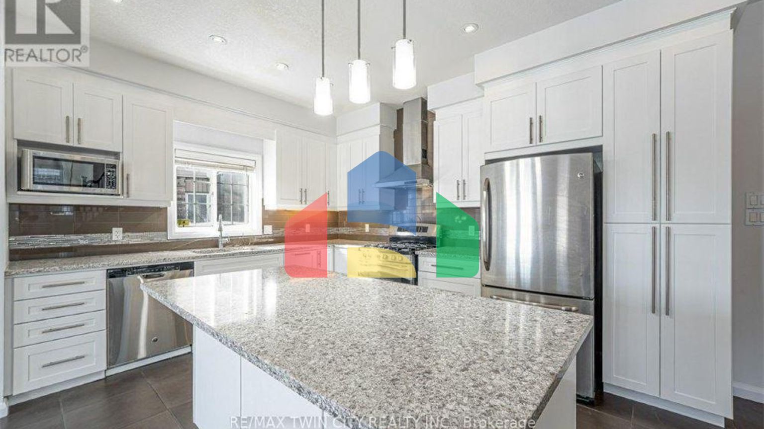 Residential - Single Family Home - Waterloo, Canada - Canada