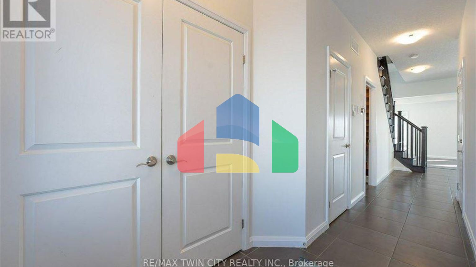 Residential - Single Family Home - Waterloo, Canada - Canada