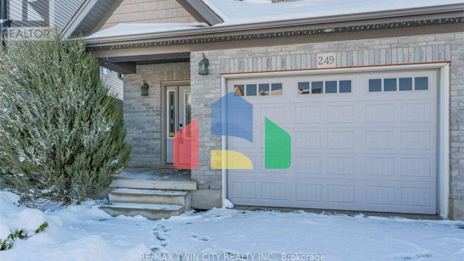 Residential - Single Family Home - Waterloo, Canada - Canada