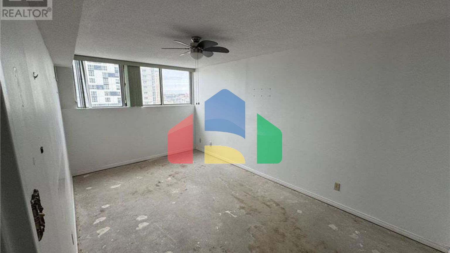 Residential - Single Family Home - Waterloo, Canada - Canada