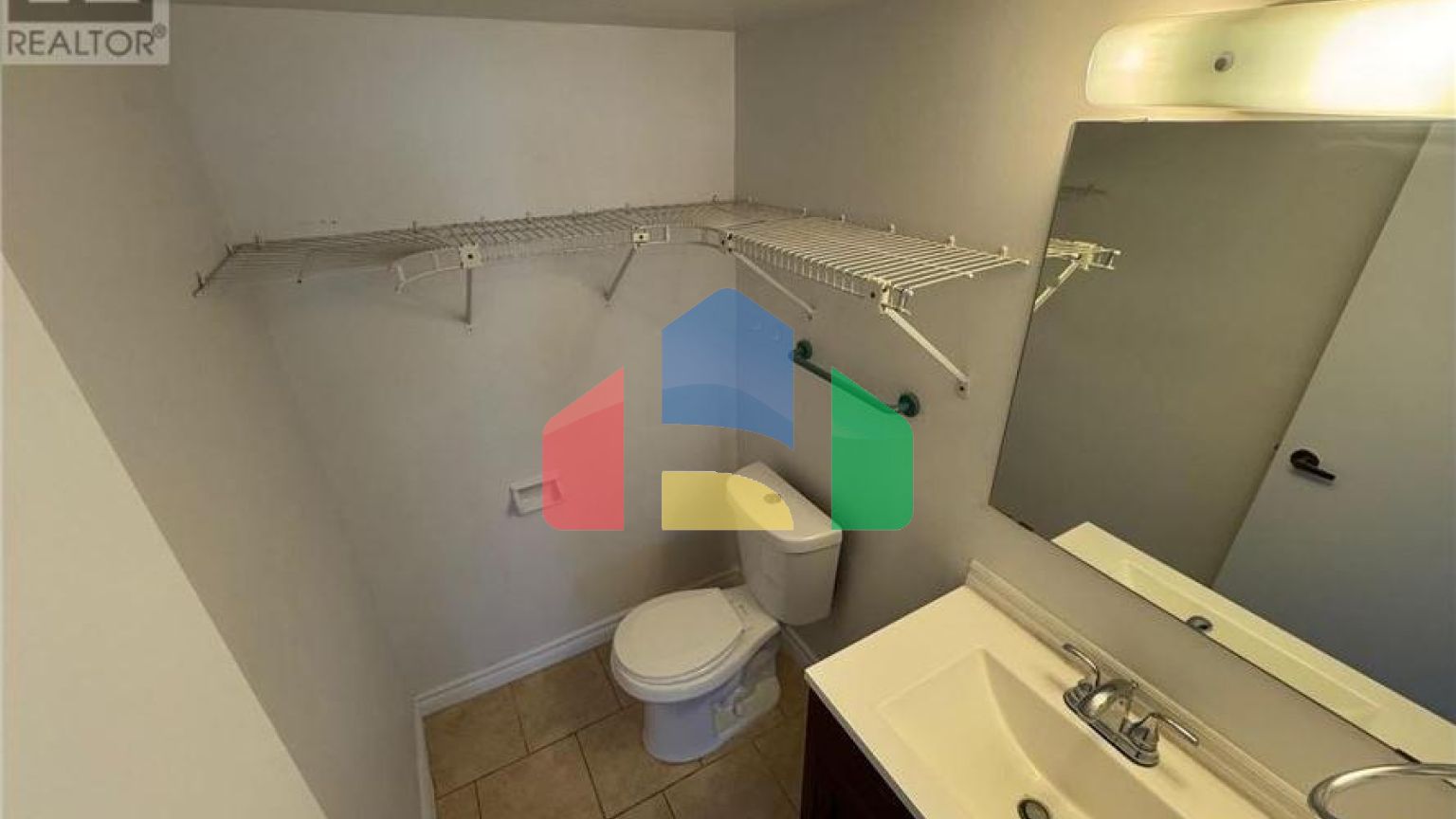 Residential - Single Family Home - Waterloo, Canada - Canada