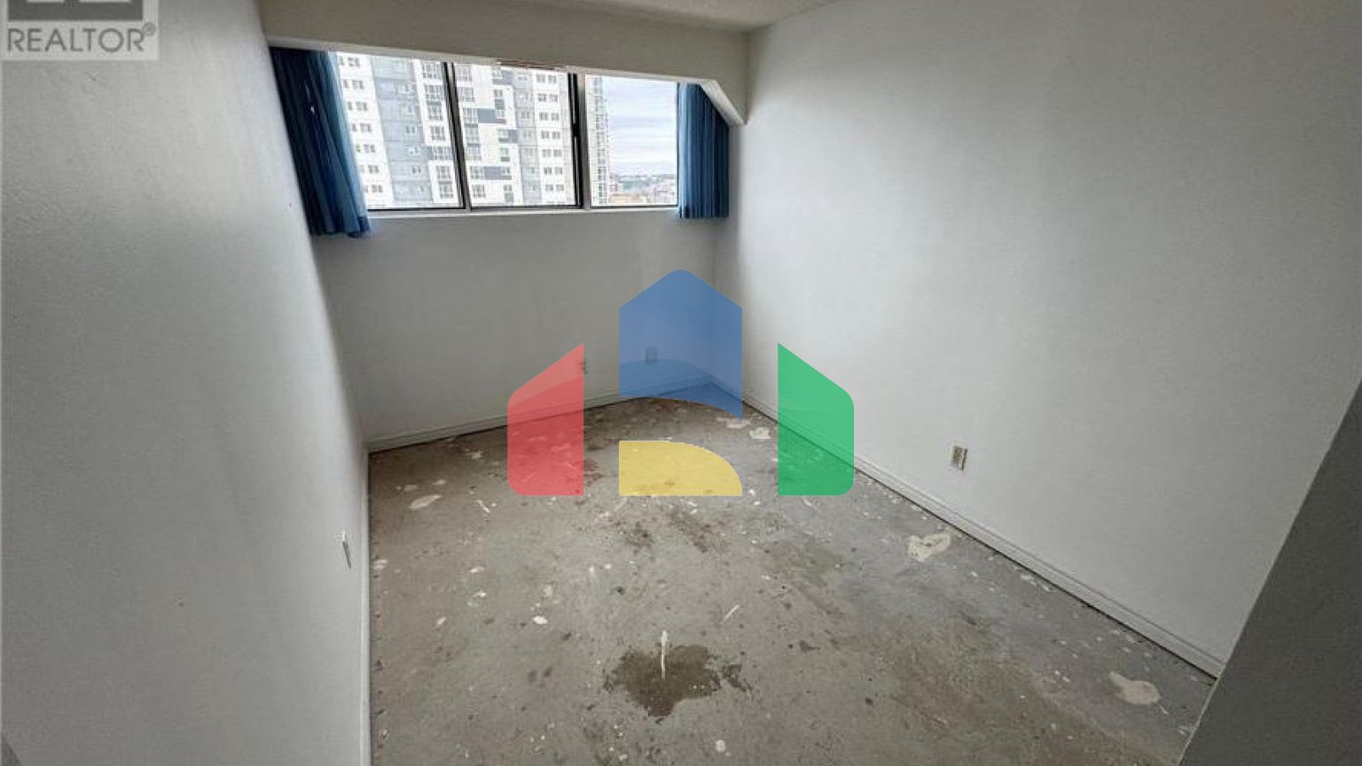 Residential - Single Family Home - Waterloo, Canada - Canada