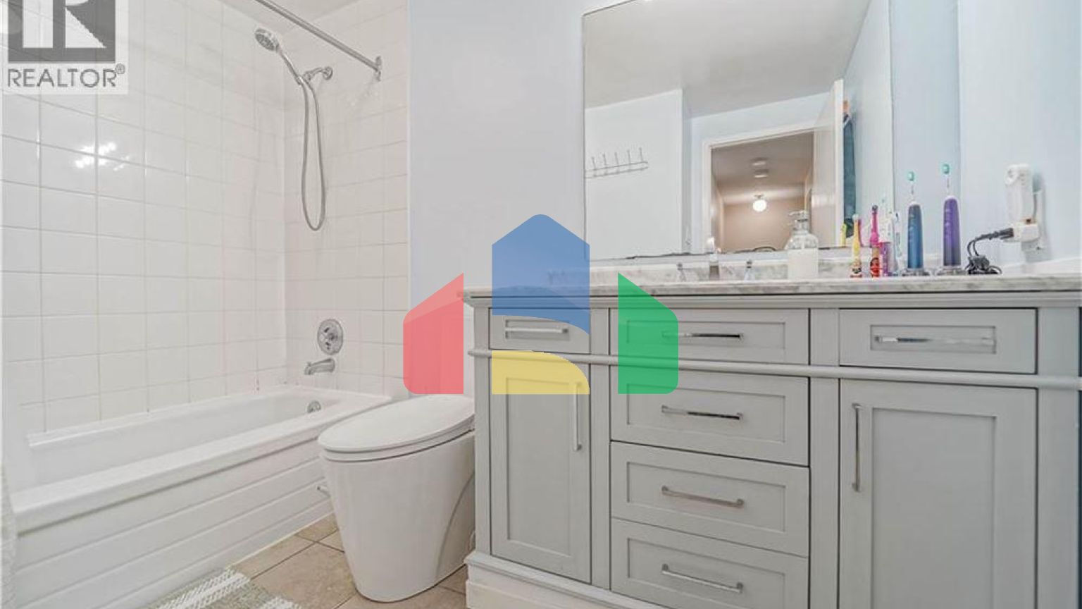 Residential - Condo/Apartment - Waterloo, Canada - Canada