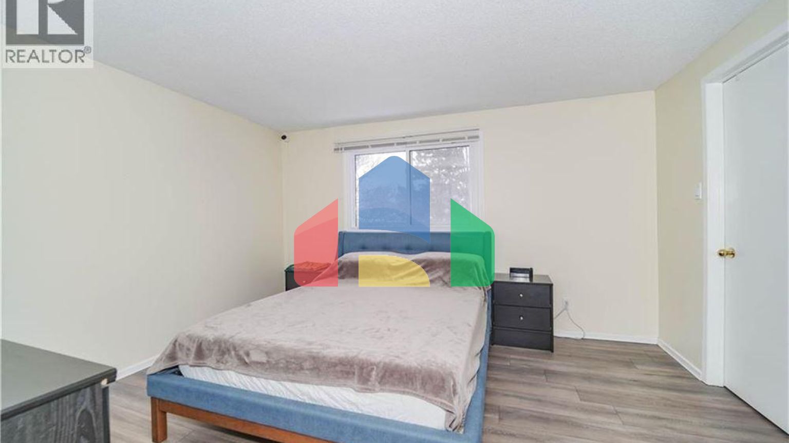 Residential - Condo/Apartment - Waterloo, Canada - Canada