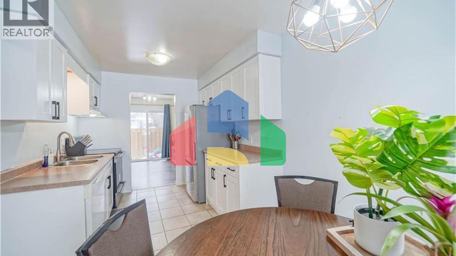 Residential - Condo/Apartment - Waterloo, Canada - Canada