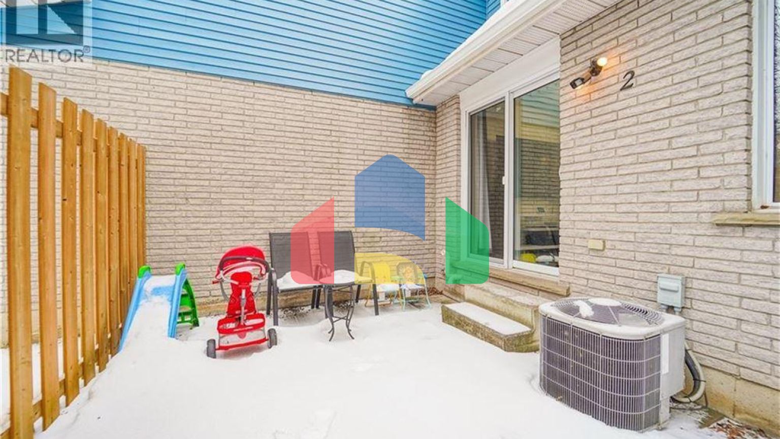 Residential - Condo/Apartment - Waterloo, Canada - Canada