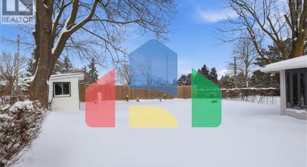 Residential - Single Family Home - Waterloo, Canada - Canada