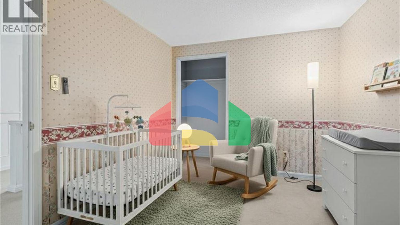 Residential - Single Family Home - Waterloo, Canada - Canada