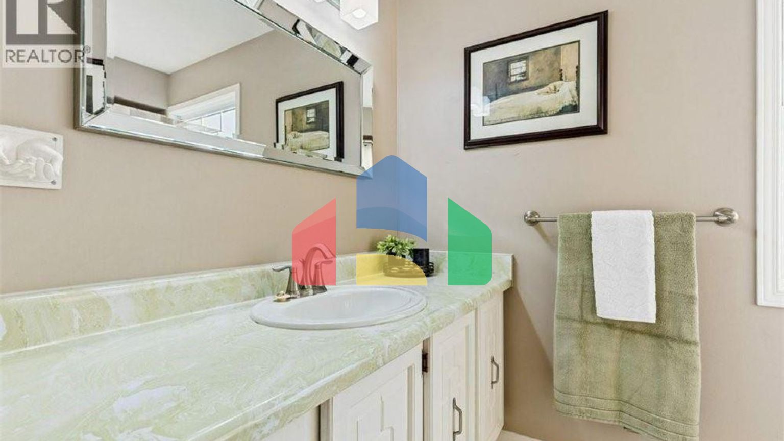 Residential - Single Family Home - Waterloo, Canada - Canada