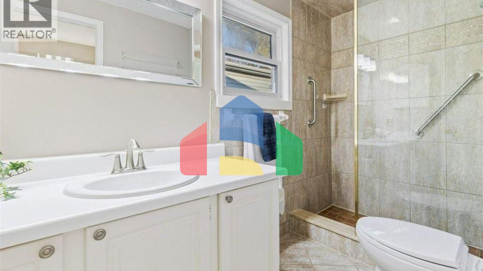 Residential - Single Family Home - Waterloo, Canada - Canada