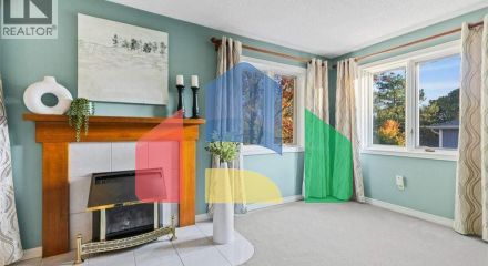 Residential - Single Family Home - Waterloo, Canada - Canada