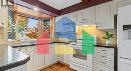 Residential - Single Family Home - Waterloo, Canada - Canada