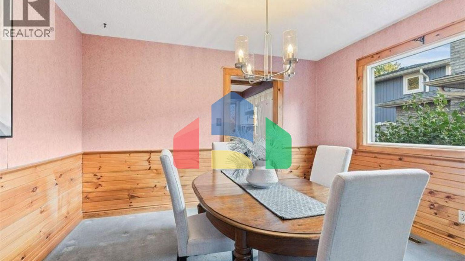 Residential - Single Family Home - Waterloo, Canada - Canada