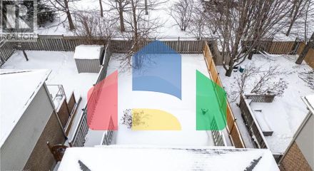 Residential - Single Family Home - Waterloo, Canada - Canada