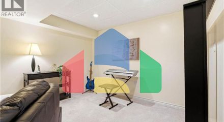 Residential - Single Family Home - Waterloo, Canada - Canada