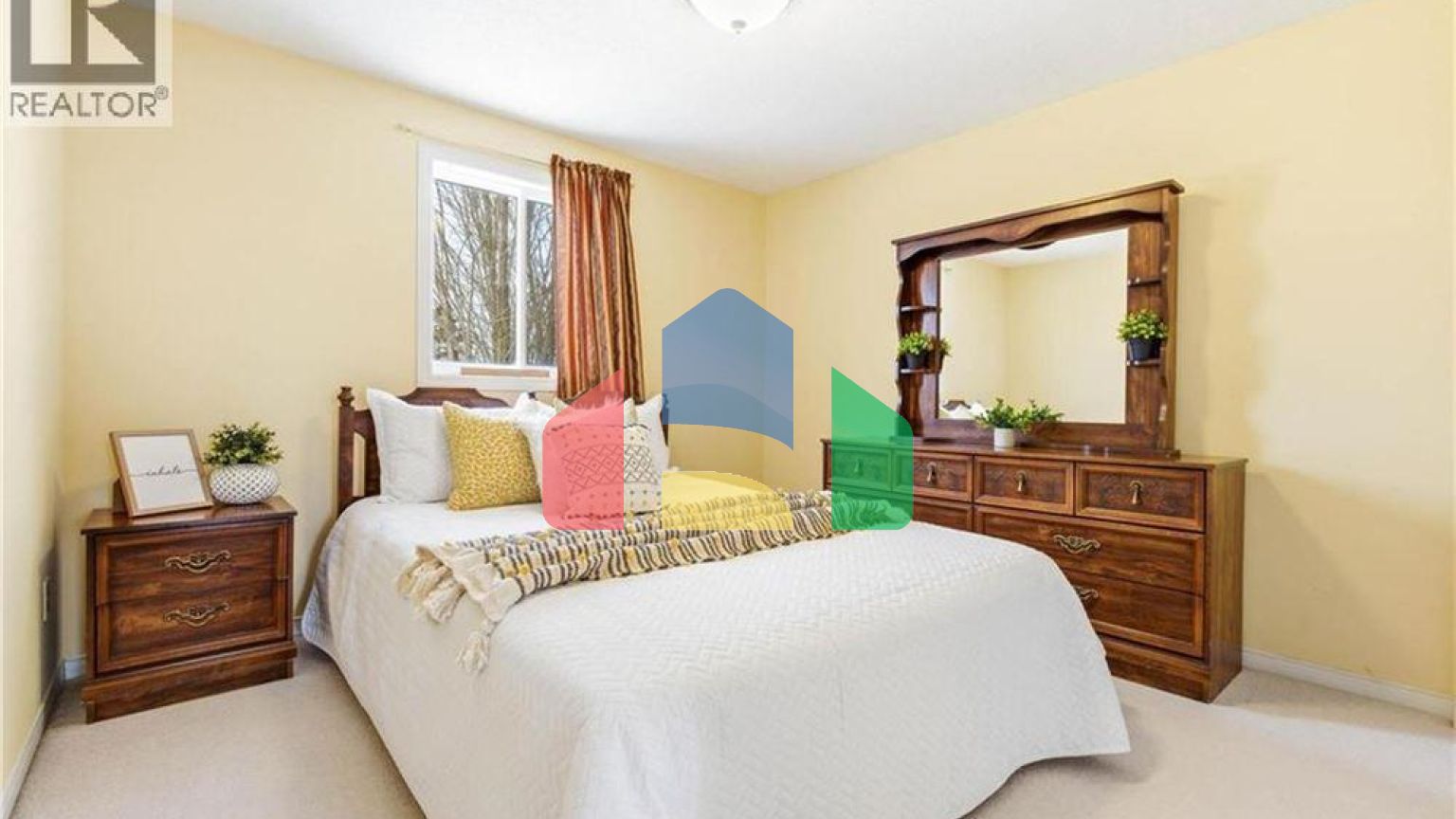 Residential - Single Family Home - Waterloo, Canada - Canada