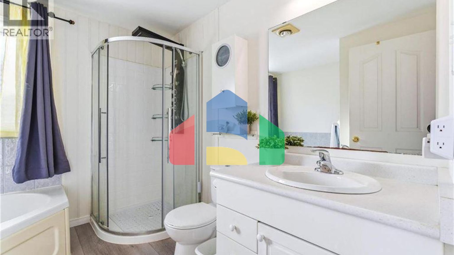 Residential - Single Family Home - Waterloo, Canada - Canada