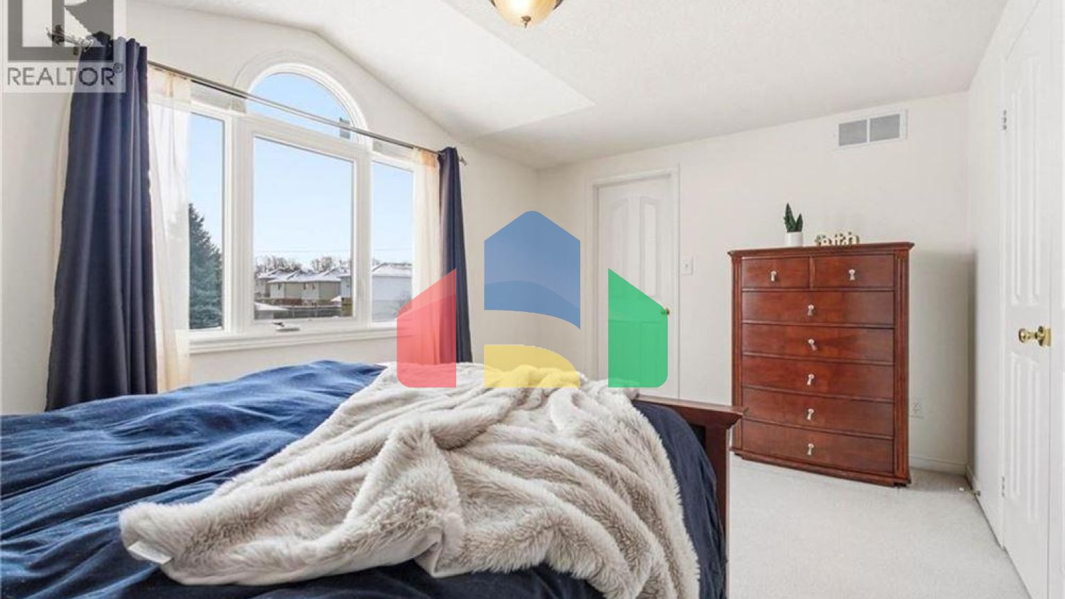 Residential - Single Family Home - Waterloo, Canada - Canada