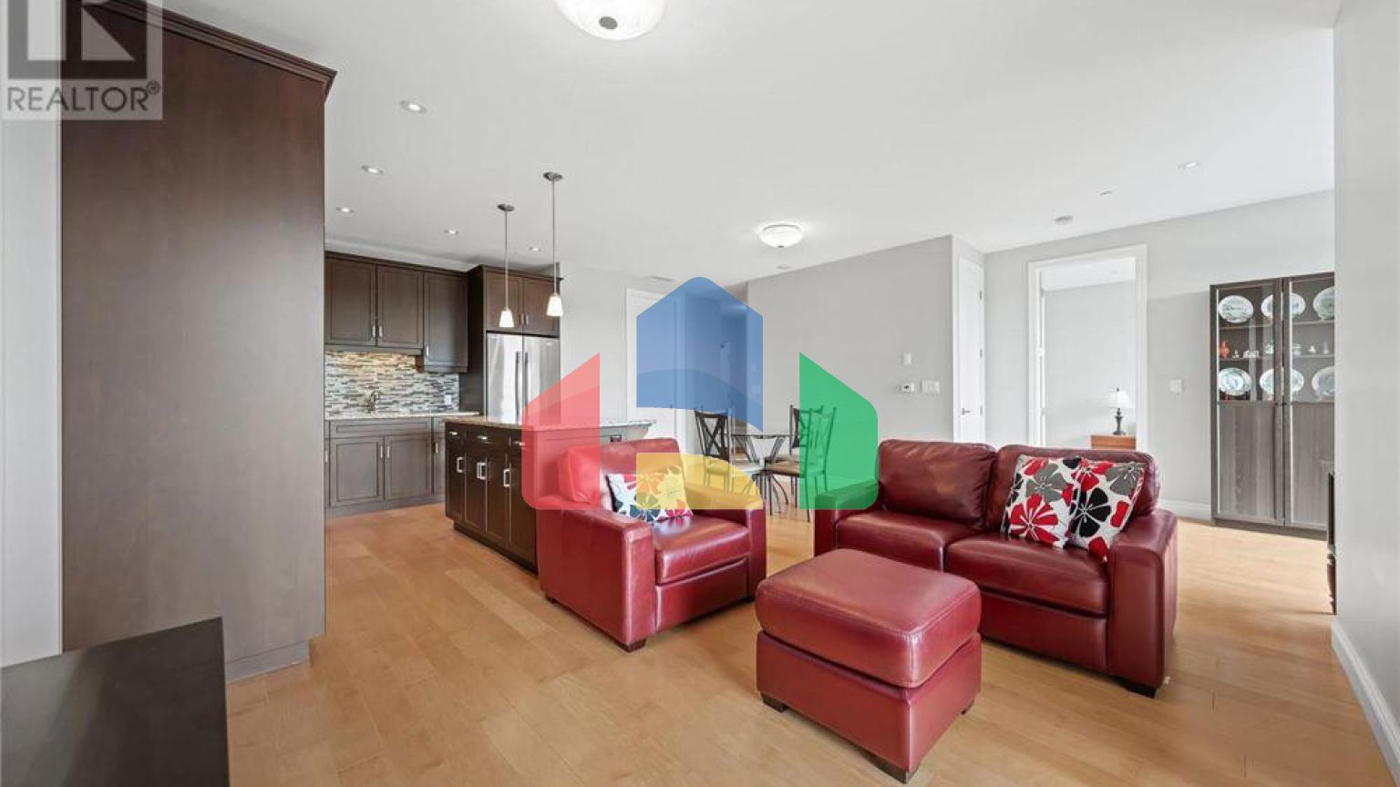 Residential - Condo/Apartment - Waterloo, Canada - Canada