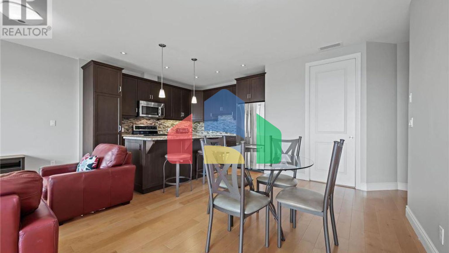 Residential - Condo/Apartment - Waterloo, Canada - Canada