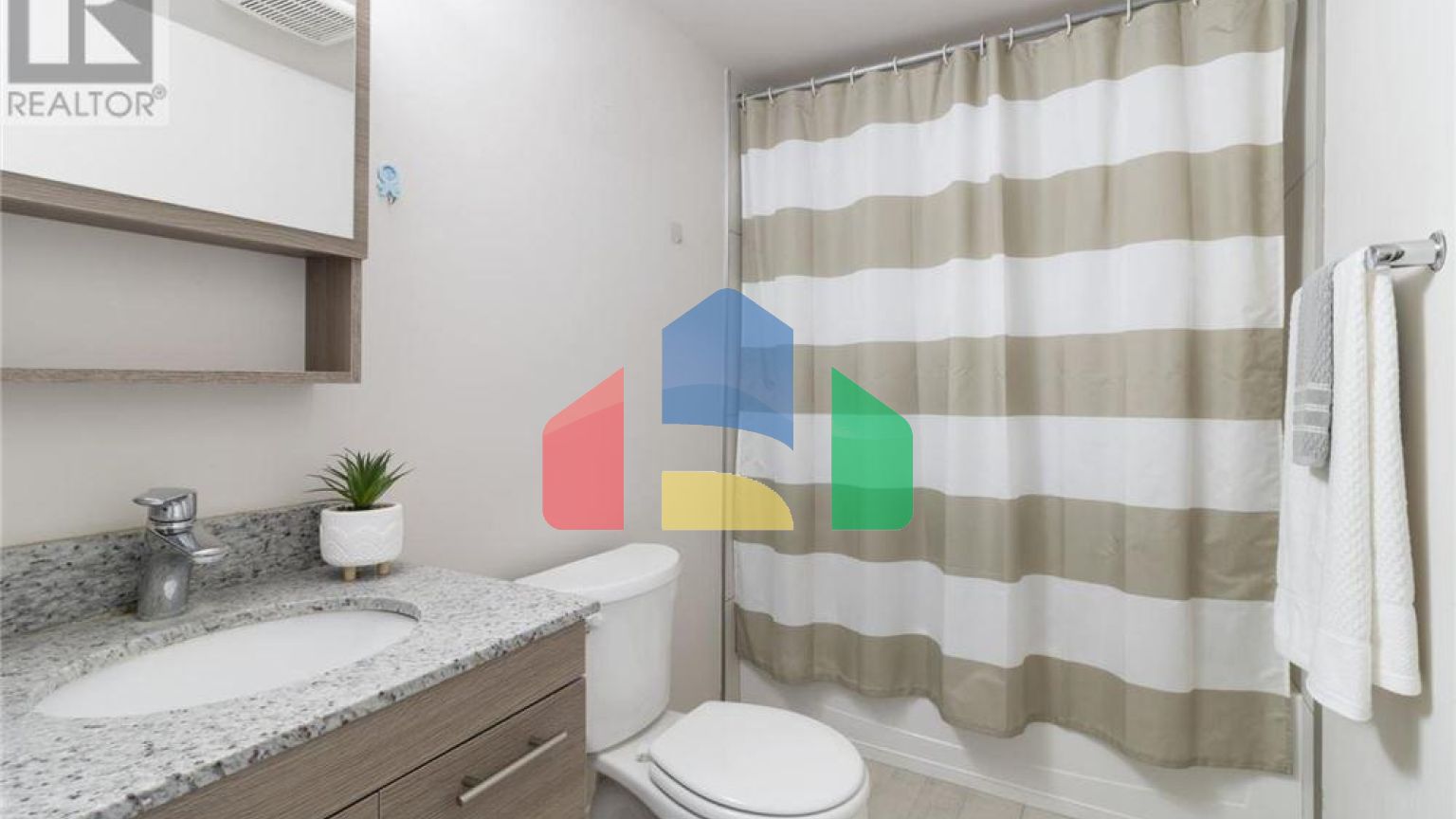 Residential - Condo/Apartment - Waterloo, Canada - Canada