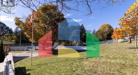 Residential - Single Family Home - Waterloo, Canada - Canada