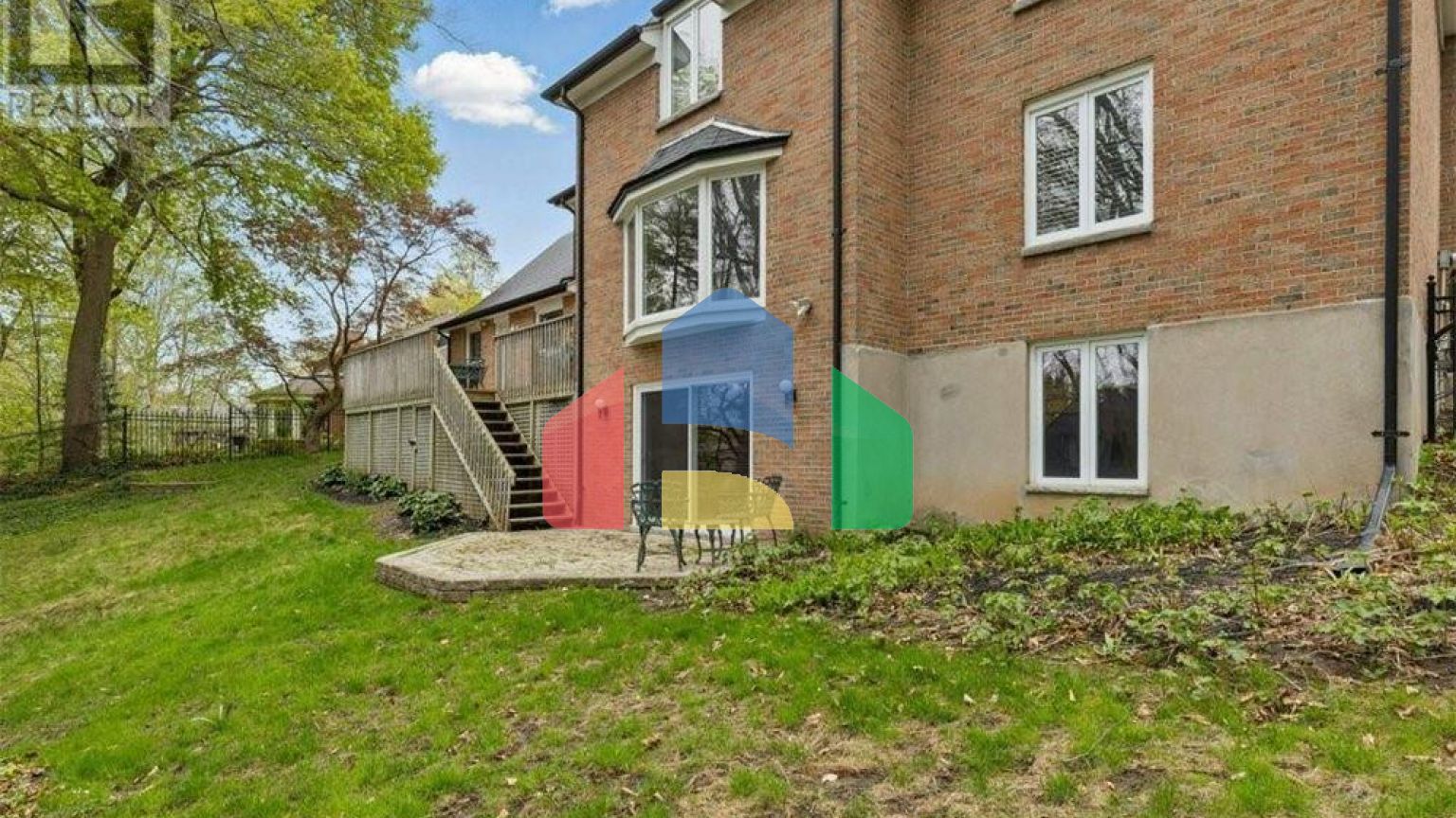 Residential - Single Family Home - Waterloo, Canada - Canada