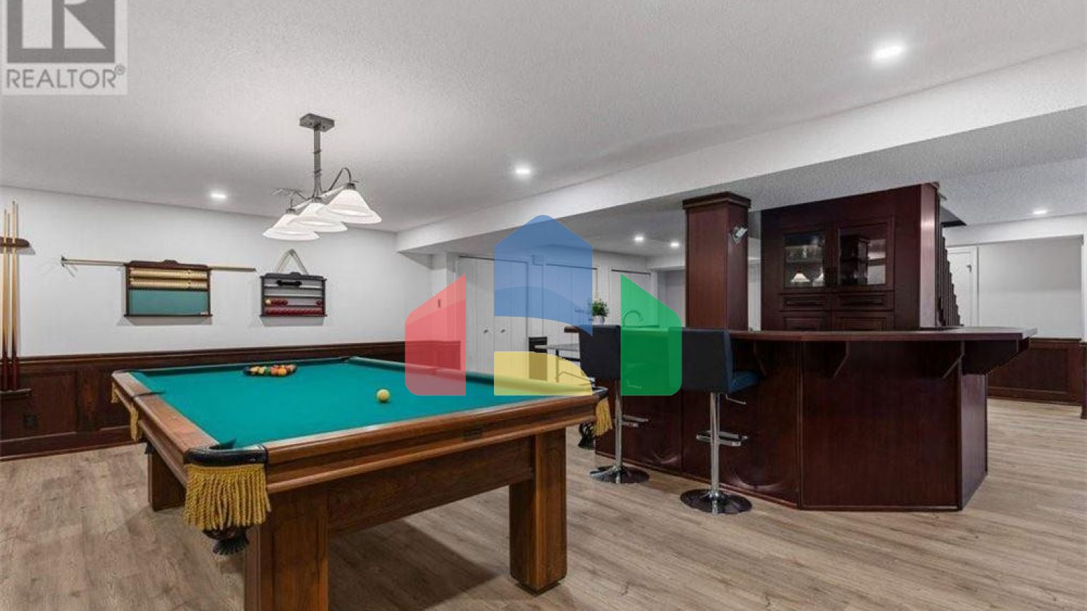 Residential - Single Family Home - Waterloo, Canada - Canada