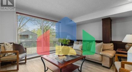 Residential - Single Family Home - Waterloo, Canada - Canada