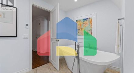 Residential - Single Family Home - Waterloo, Canada - Canada