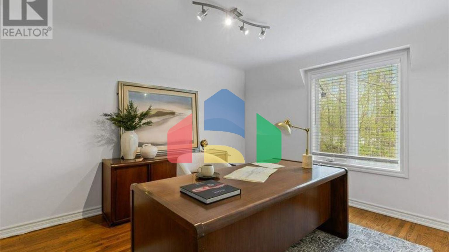 Residential - Single Family Home - Waterloo, Canada - Canada