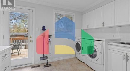 Residential - Single Family Home - Waterloo, Canada - Canada