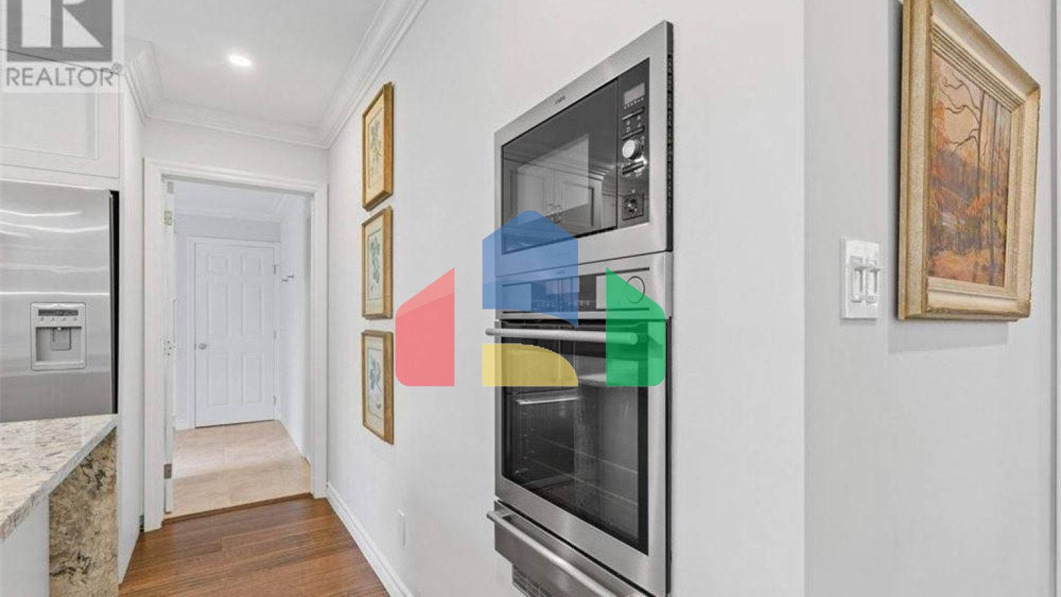 Residential - Single Family Home - Waterloo, Canada - Canada