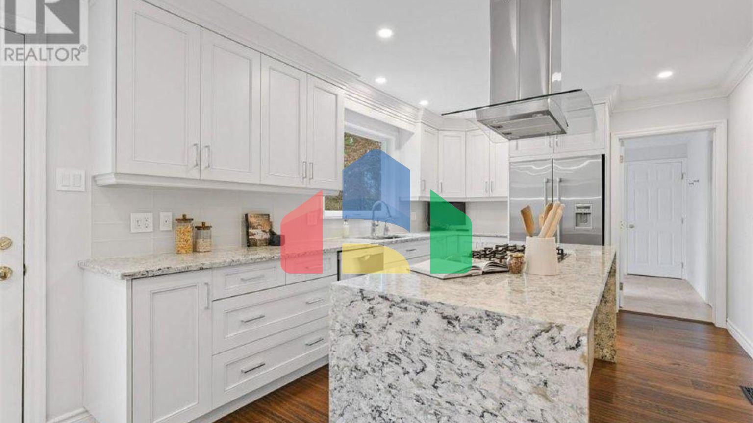 Residential - Single Family Home - Waterloo, Canada - Canada