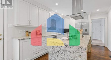 Residential - Single Family Home - Waterloo, Canada - Canada