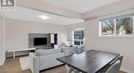 Residential - Condo/Apartment - Waterloo, Canada - Canada