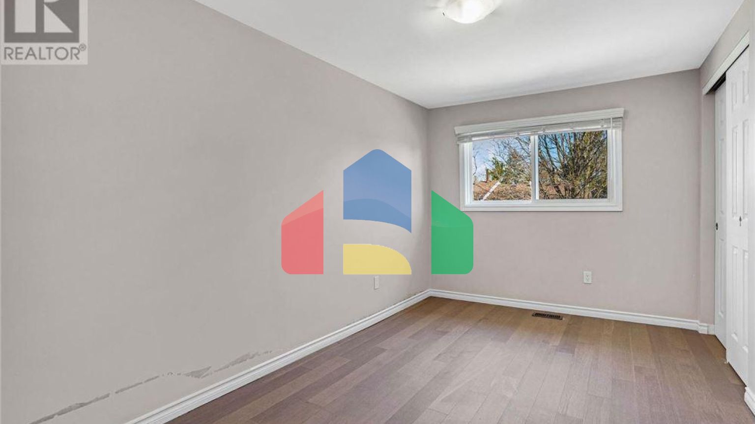 Residential - Condo/Apartment - Waterloo, Canada - Canada