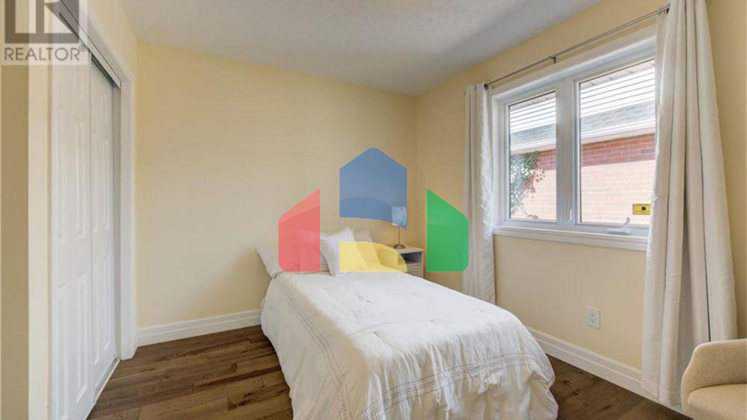 Residential - Single Family Home - Waterloo, Canada - Canada