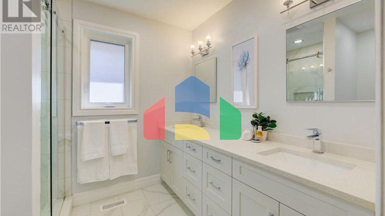 Residential - Single Family Home - Waterloo, Canada - Canada