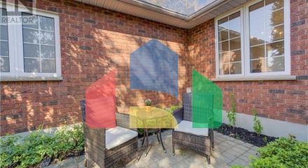 Residential - Single Family Home - Waterloo, Canada - Canada