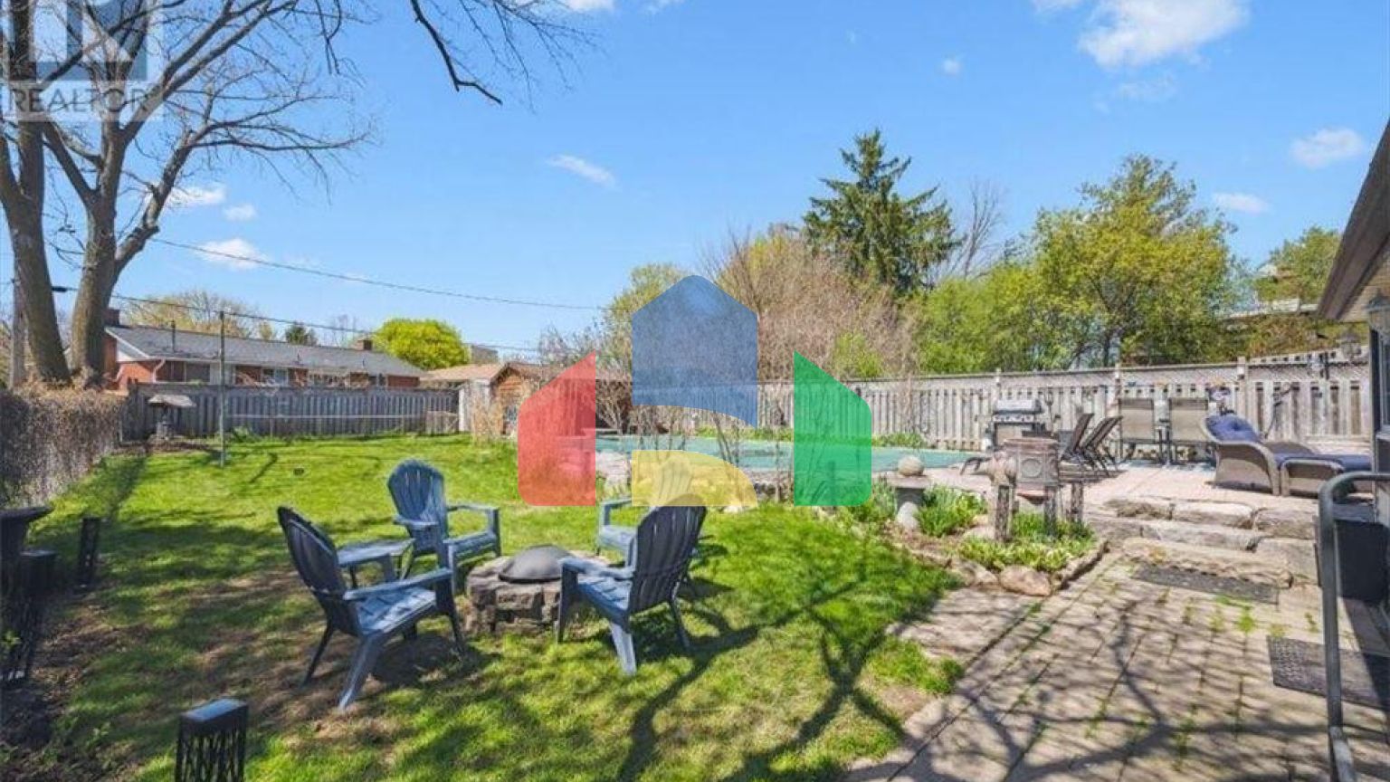 Residential - Single Family Home - Waterloo, Canada - Canada