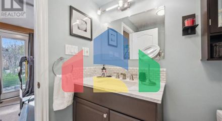 Residential - Single Family Home - Waterloo, Canada - Canada